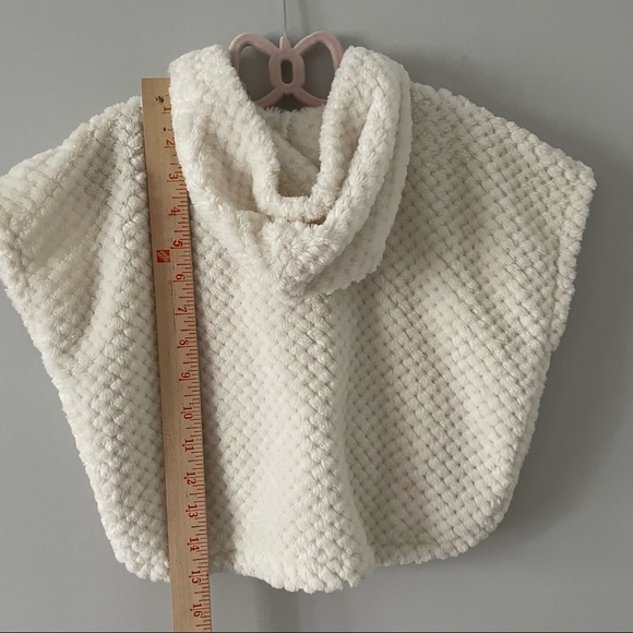 Old Navy Girl’s Hooded Poncho - Picture 2 of 7